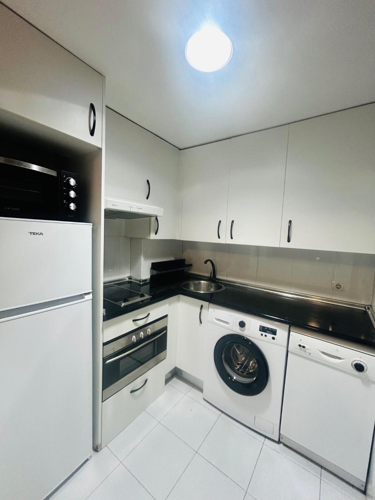 Apartamento Belfast Con Wifi, Piscina Y Netflix Madrid Eksteriør bilde